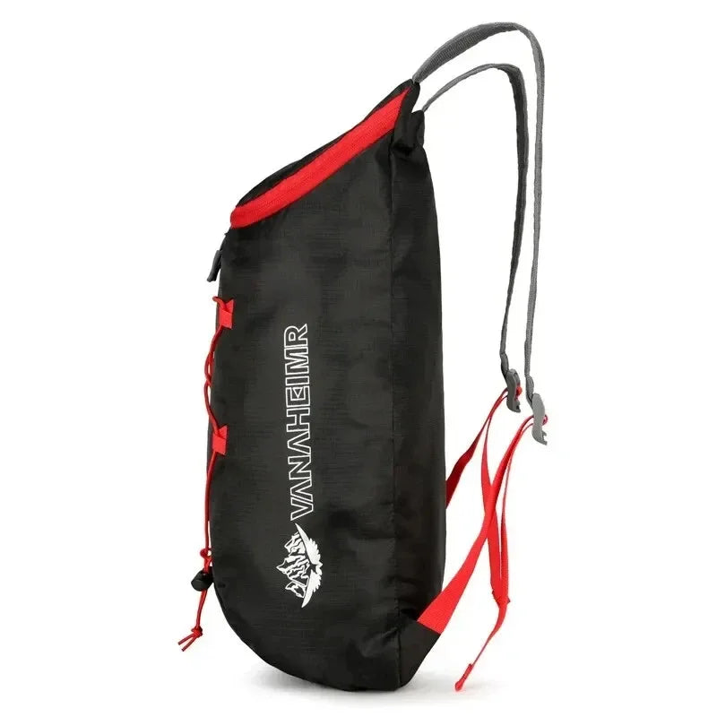 Travel Bag (Lightweight and Trendy)